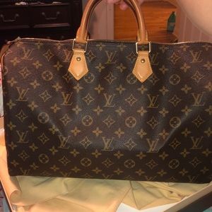 AUTHENTIC LOUIS VUITTON speedy 40